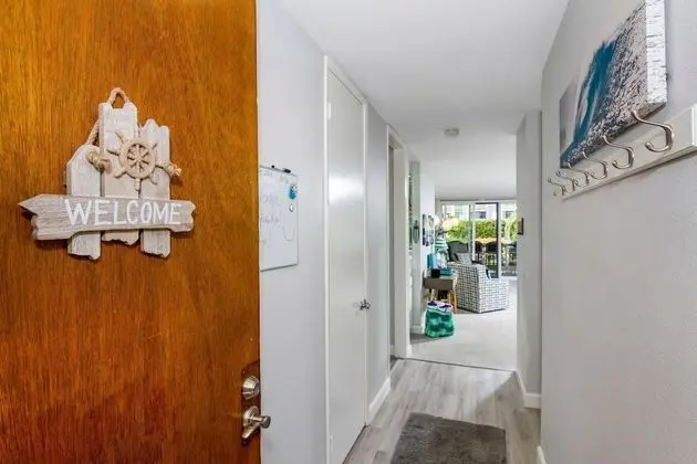 Surfside Life - İç Mekan
