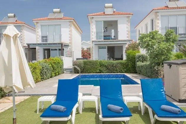 Villa Suri, Luxury Seafront Villa - Havuz