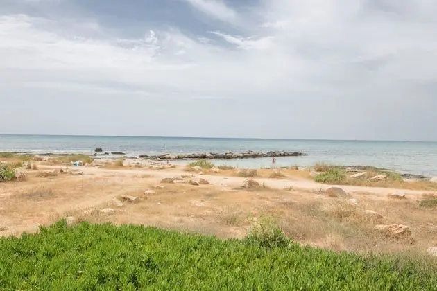 Villa Suri, Luxury Seafront Villa - Plaj