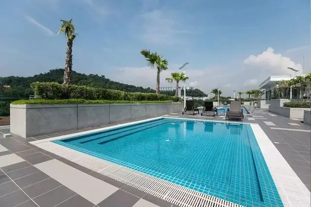Suria Next To Desa ParkCity - Havuz