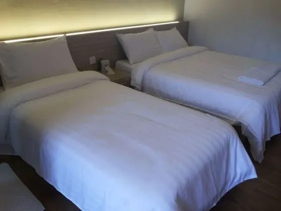 SURIA HOTEL