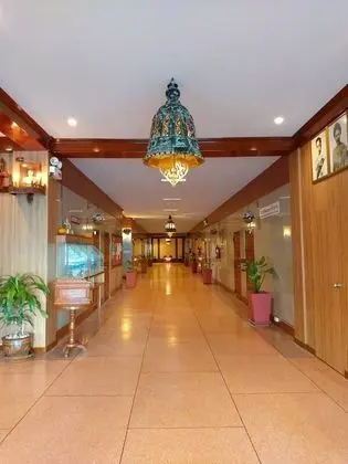 Suriwong Chumphon Hotel - Lobi