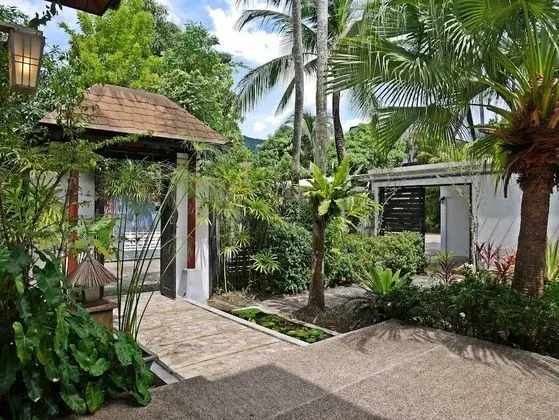 Suriya Som Villa - Lobi
