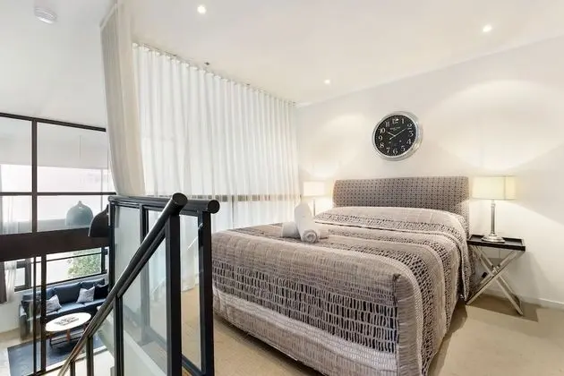 Surry Hills Modern One Bedroom Apartment - GOU - Oda