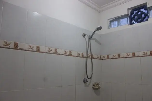 Surya Homestay - Banyo Özellikleri