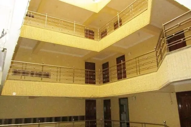 Hotel Surya Residency Majestic - İç Mekan