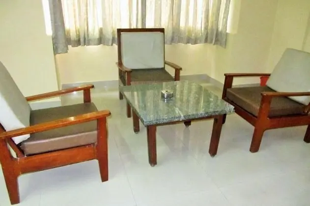 Hotel Surya Residency Majestic - Oda Düzeni