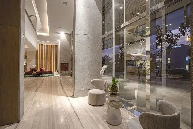 Suryaa Hotel Pinhais, Curio Collection by Hilton - Dış Mekan