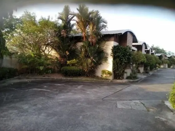 Sutha Garden Resort Hat Yai - Dış Mekan