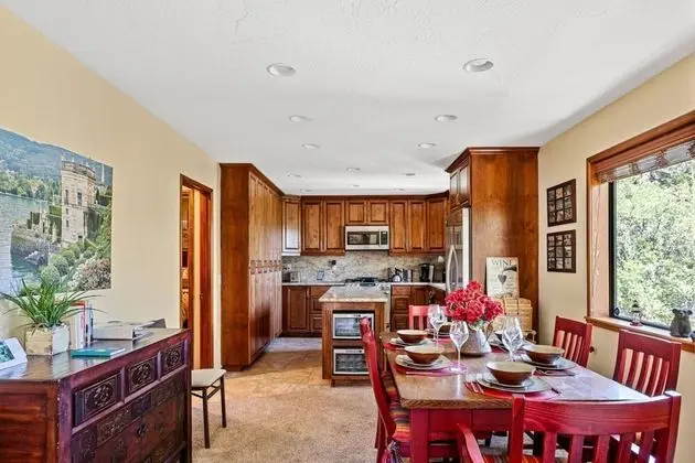 Sutter Ln by Avantstay Beautifully Remodeled Kitchen,4cabin-chic Bedrooms - İç Mekan