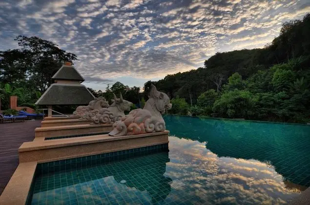Suuko Wellness & Spa Resort - Havuz