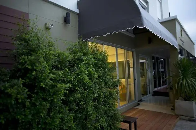 The Suvarnabhumi Apartment - Dış Mekan