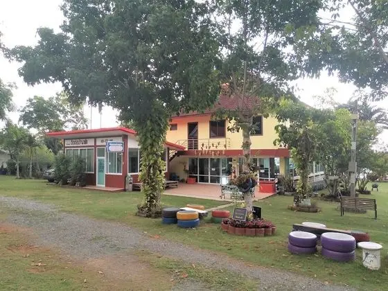 Suwanalak Resort