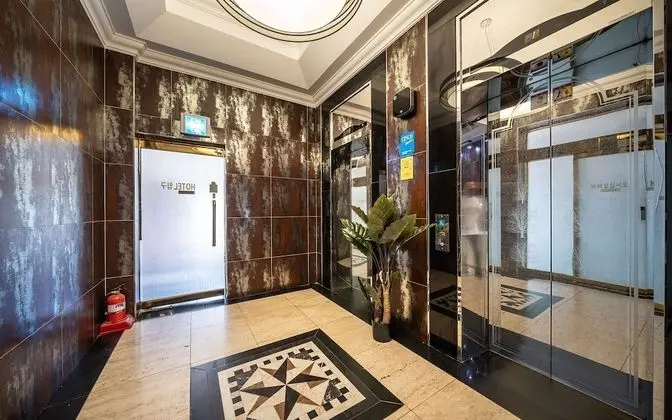 Suwon Guundong Ikkeulim Hotel - İç Mekan