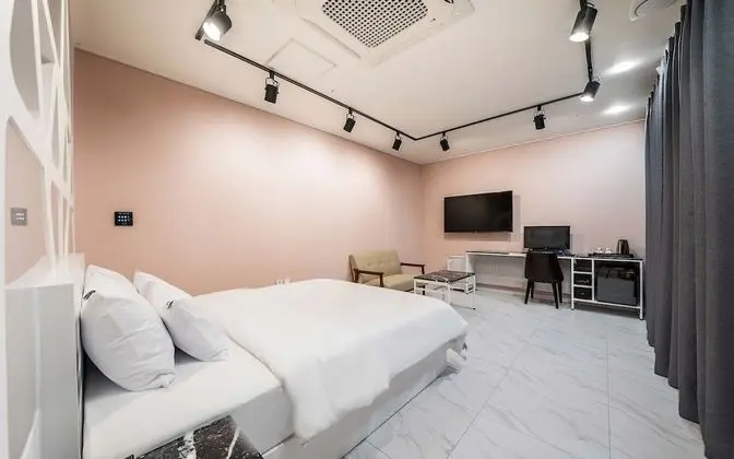 Suwon Homaesil Star Hotel - Oda