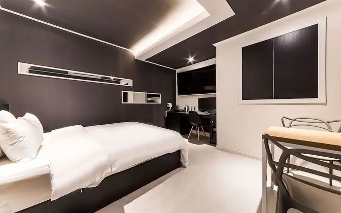 Suwon Hotel Jun