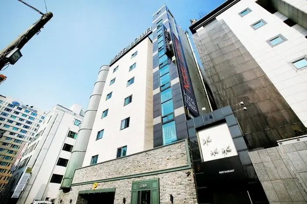 Suwon Hotel Lowa