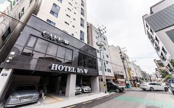 Suwon W