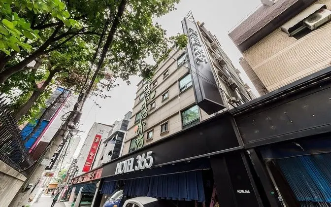 Suyu Hotel 365