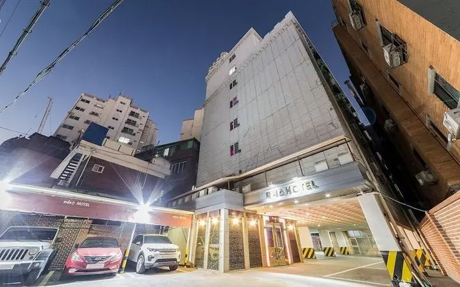 Suyu Palace Hotel