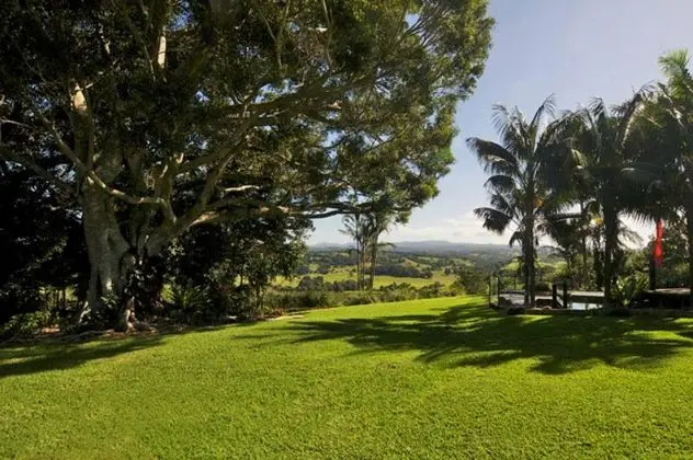 Suzanne s Hideaway