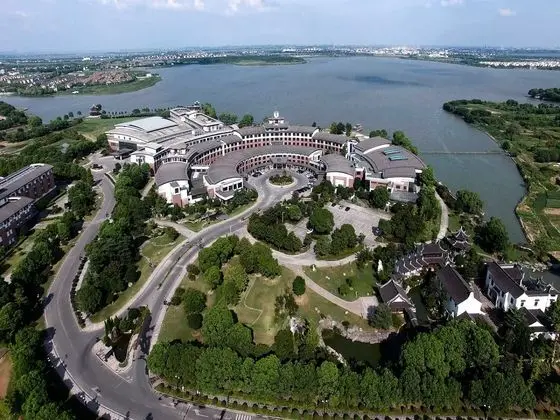 Suzhou Tongli Lakeview Hotel