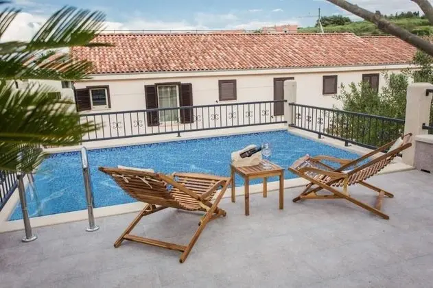 Villa Suzy Lux- Duplex Two Bedroom Villa With Swimming Pool and Sea View ID Direct Booker 3040