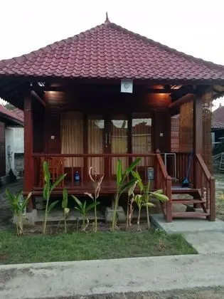 Svaha Nusa Guest House - Oda