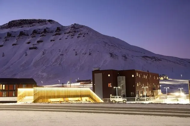 Svalbard Hotell - The Vault - Dış Mekan