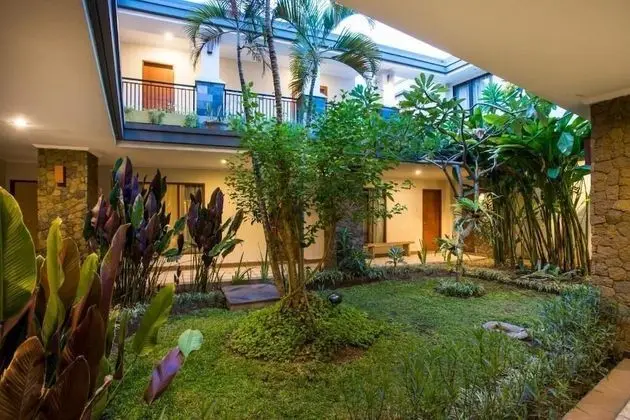 Svarna Hotel Sanur - Dış Mekan