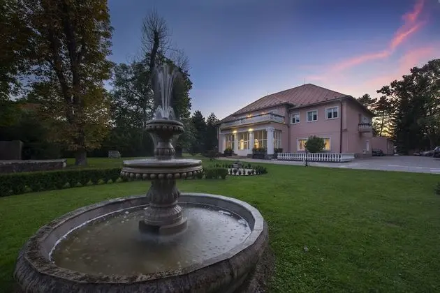 Hotel Svätojánsky kaštieľ