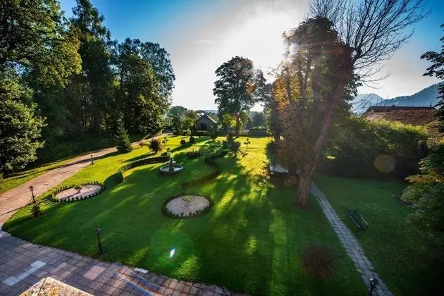 Hotel Svätojánsky kaštieľ - Dış Mekan