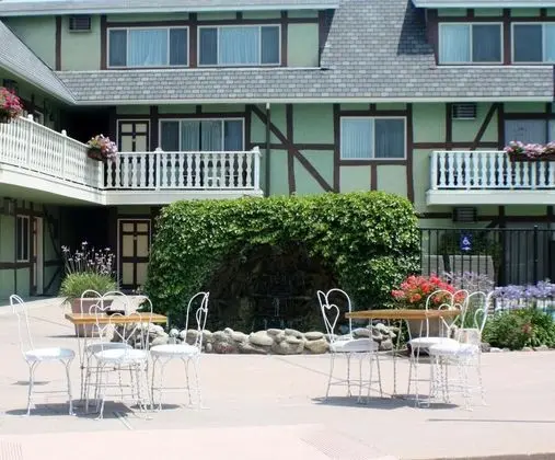 Svendsgaard's Danish Lodge Americas Best Value Inn