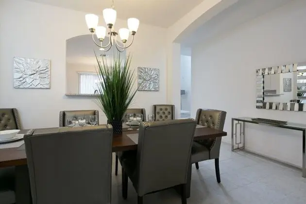 SVV 003 - Providence Retreat 6 Bed Pool Home - Mutfak