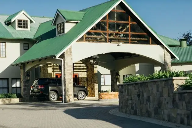 Swallow Cliff Hall - Öne Çıkan Resim