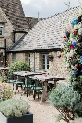 The Swan Inn - Dış Mekan