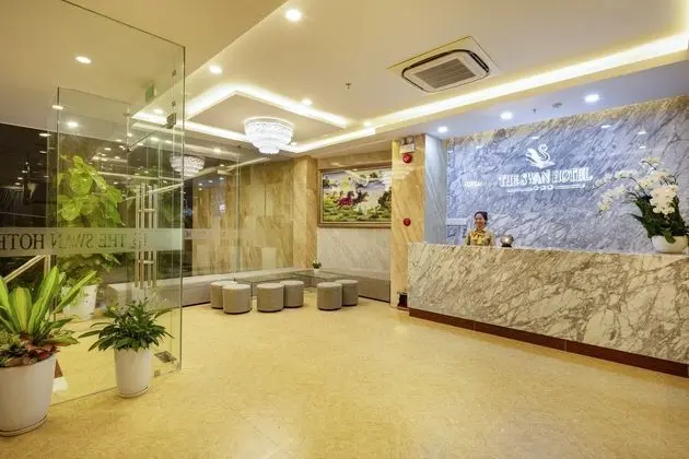 THE SWAN HOTEL - Lobi