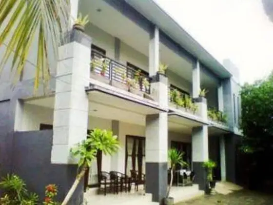 Swandewi Homestay