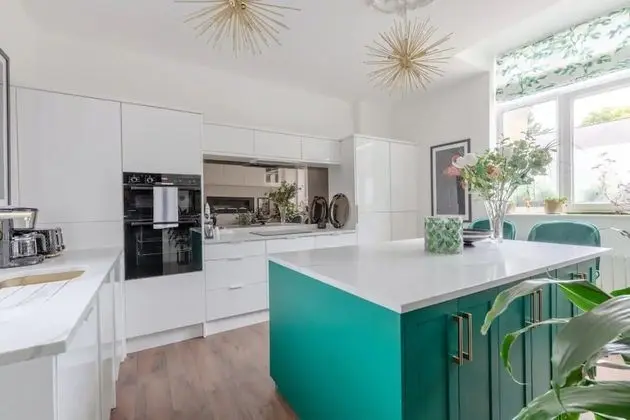 Swanky Apartment in Bethnal Green With Garden - Mutfak