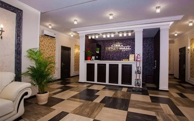 Sweet Hall Hotel - Lobi