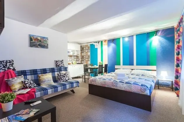 Sweet Home Apartments on Italyanskaya