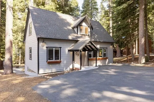 Sweet Pine by Avantstay Cozy Character Cottage in Tahoma!