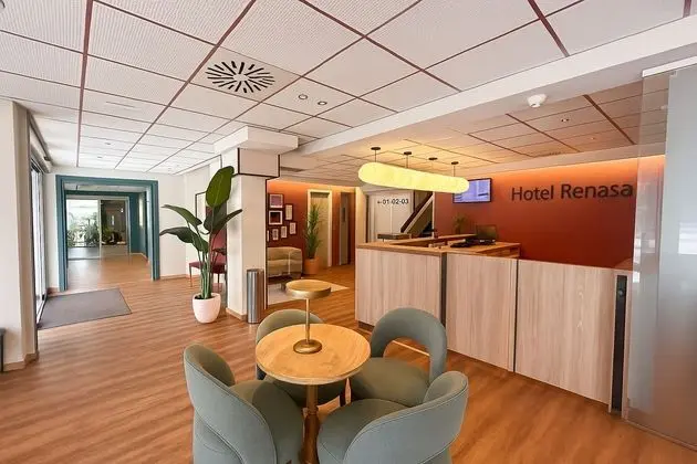 Sweet Hotel Renasa - Lobi