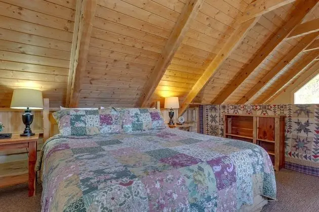 Sweet Surrender by Jackson Mountain Homes - Oda