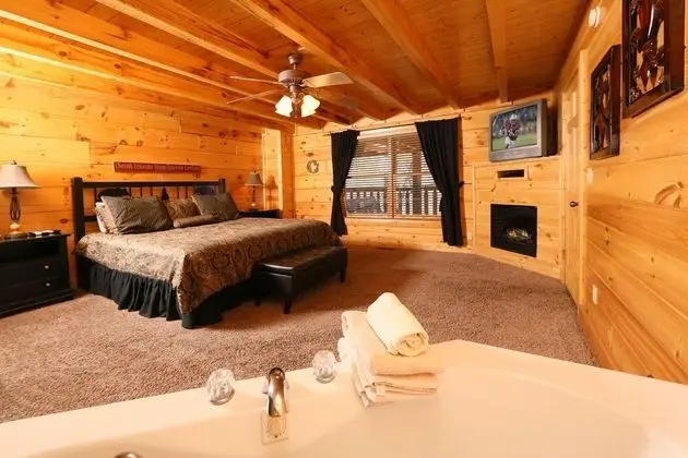 Sweet Surrender - One Bedroom Cabin - Oda