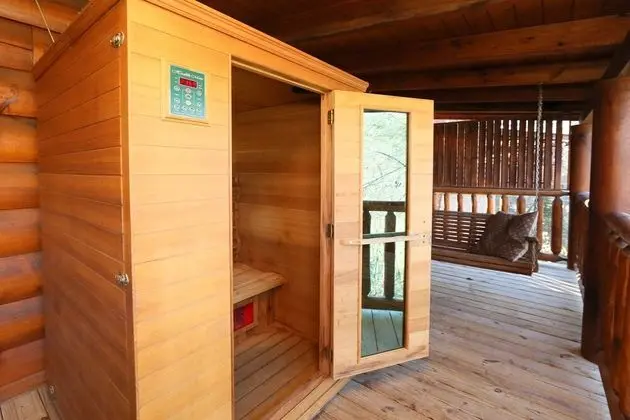 Sweet Surrender - One Bedroom Cabin - Spa
