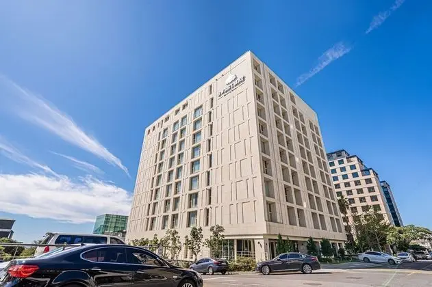 SweetMay Jeju Hotel