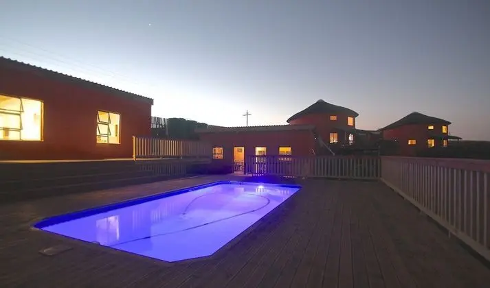 Swell Eco Lodge - 1