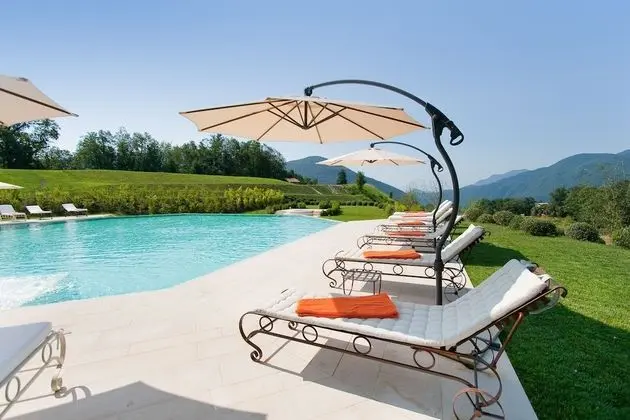 Swiss Hotel Apartments - Collina d'Oro - Havuz