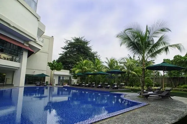 Swiss-Belhotel Lampung - Havuz
